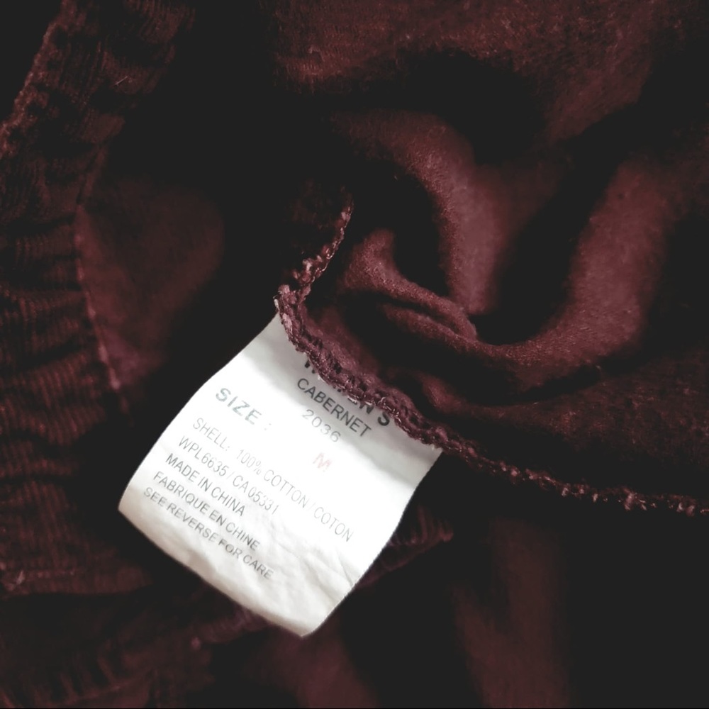 Woolrich women’s burgundy Corduroy Button up - Picture 4 of 6